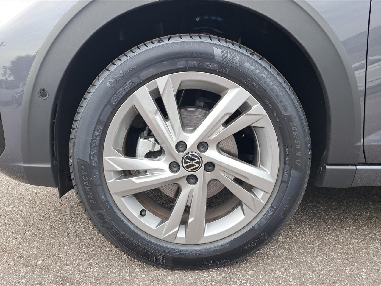 Volkswagen Taigo 1.0 tsi 110 cv r-line