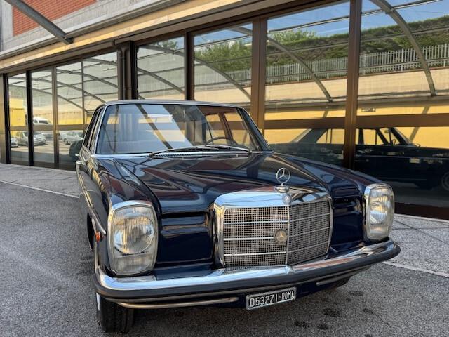 Mercedes 200/8 Prima Serie '68 BENZ