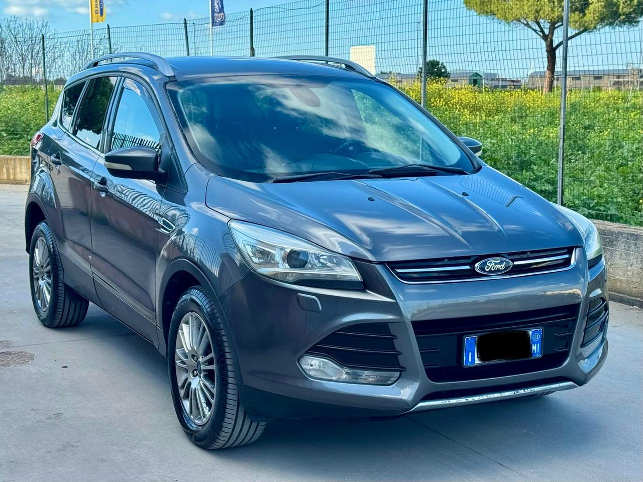 Ford Kuga 2.0 TDCI 140 CV 4WD Powershift Titanium