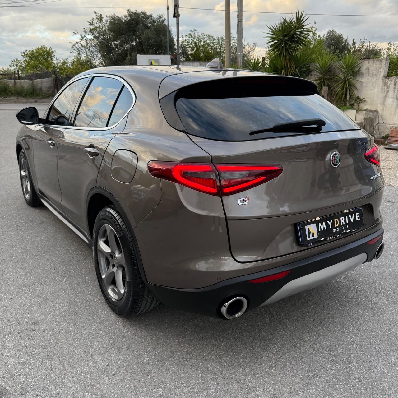 Alfa Romeo Stelvio 2.2 Turbodiesel 180 CV AT8 Q4 Executive