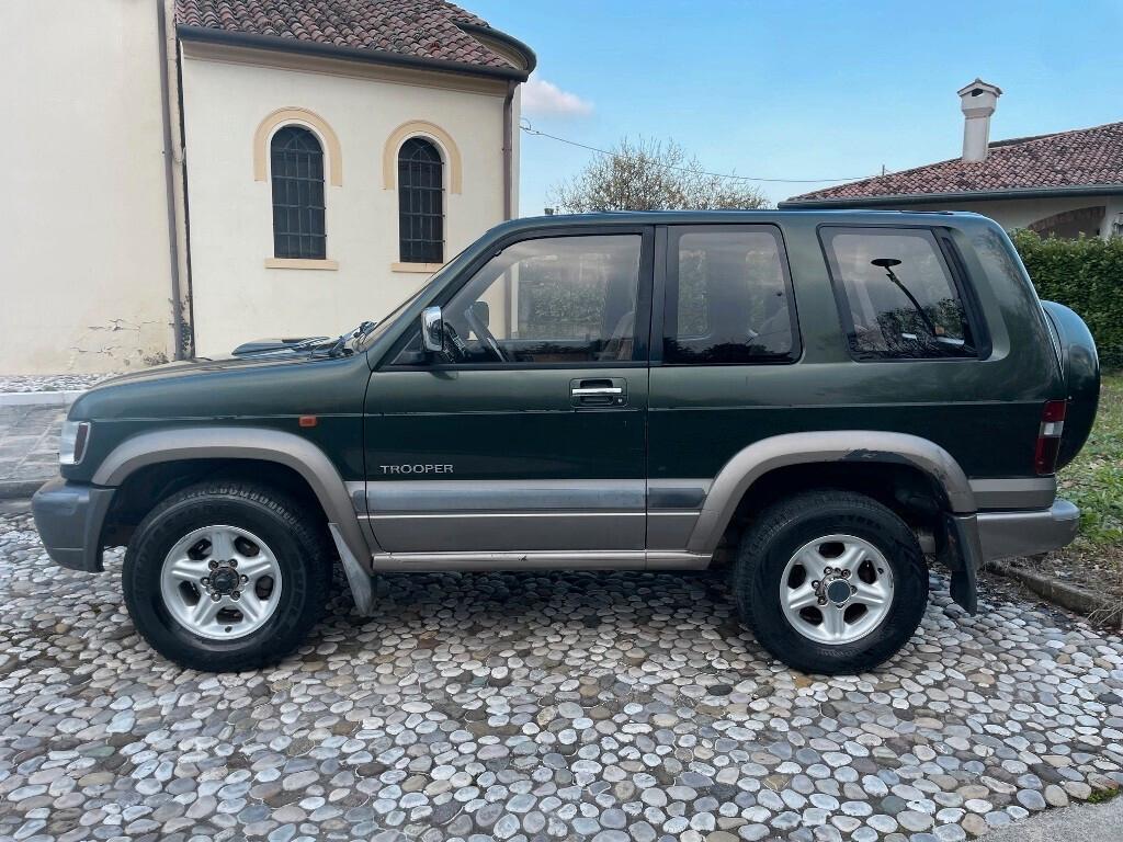 Isuzu Trooper 3.0 16V TDI cat 3 porte RS