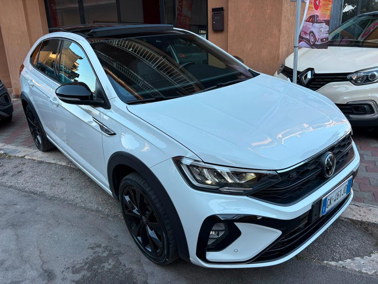Volkswagen Taigo 1.0 TSI 110 CV R-Line + TETTO