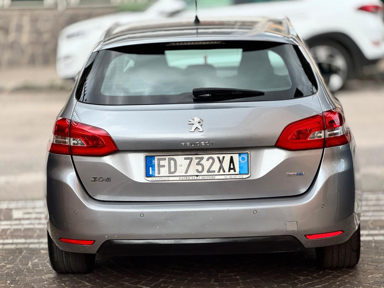 Peugeot 308 BlueHDi 120 S&S EAT6 SW Allure