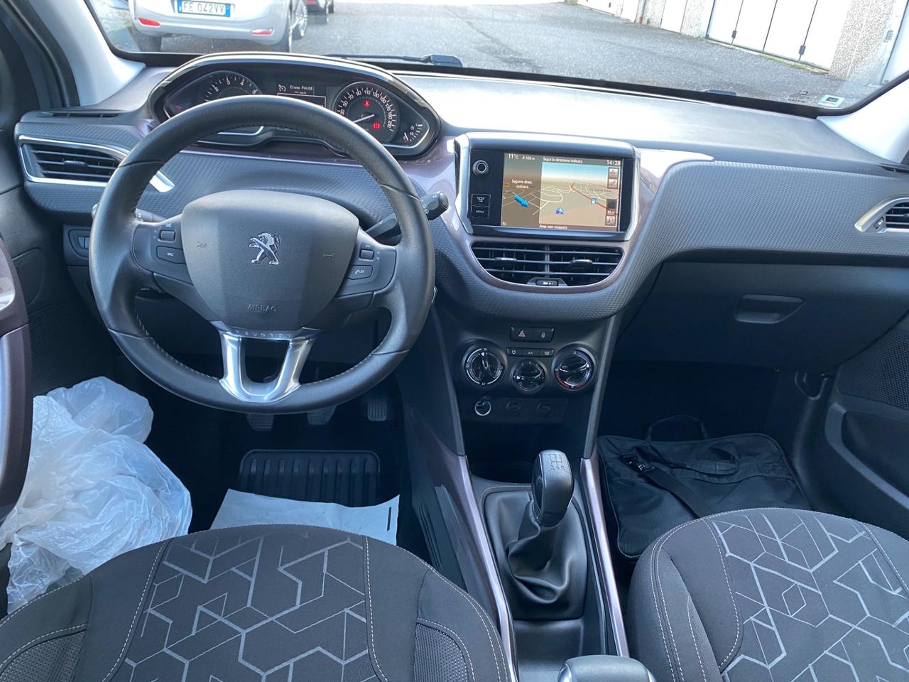 Peugeot 2008 1.2 VTi 82CV Access