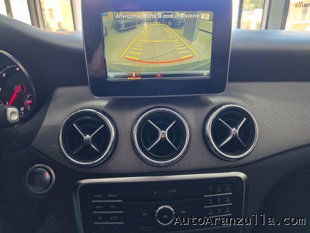MERCEDES-BENZ CLA 200 d S.W. Business Navi
