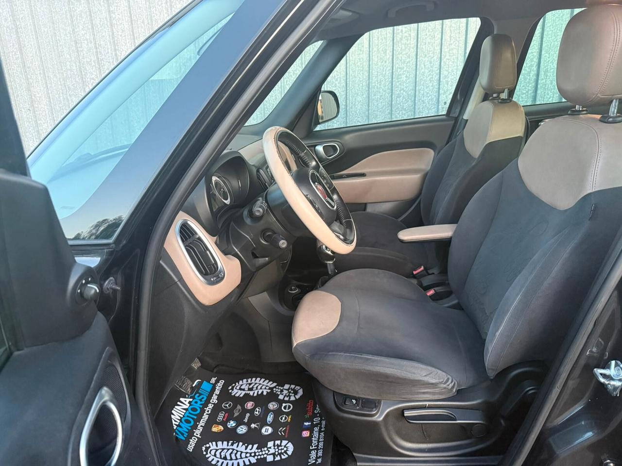 Fiat 500L LIVING cc1.6MJT LOUNGE