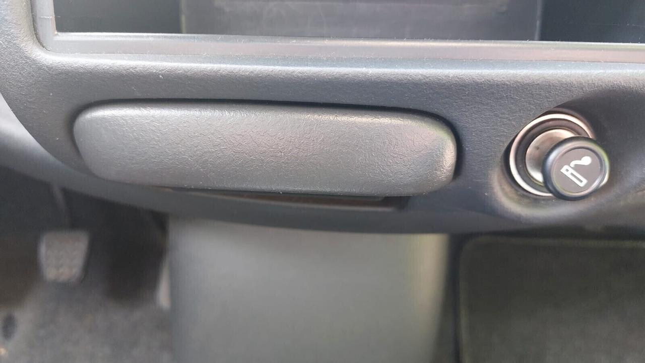 Toyota Yaris 1.0 Neopatentati