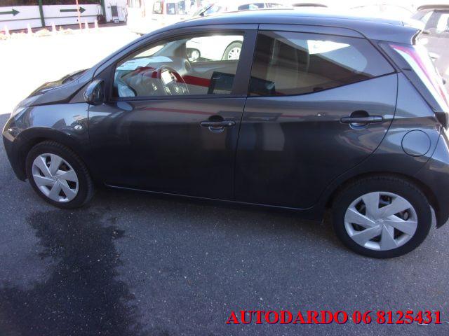 TOYOTA Aygo X-business 1.0 VVT-i 69 CV 5 porte
