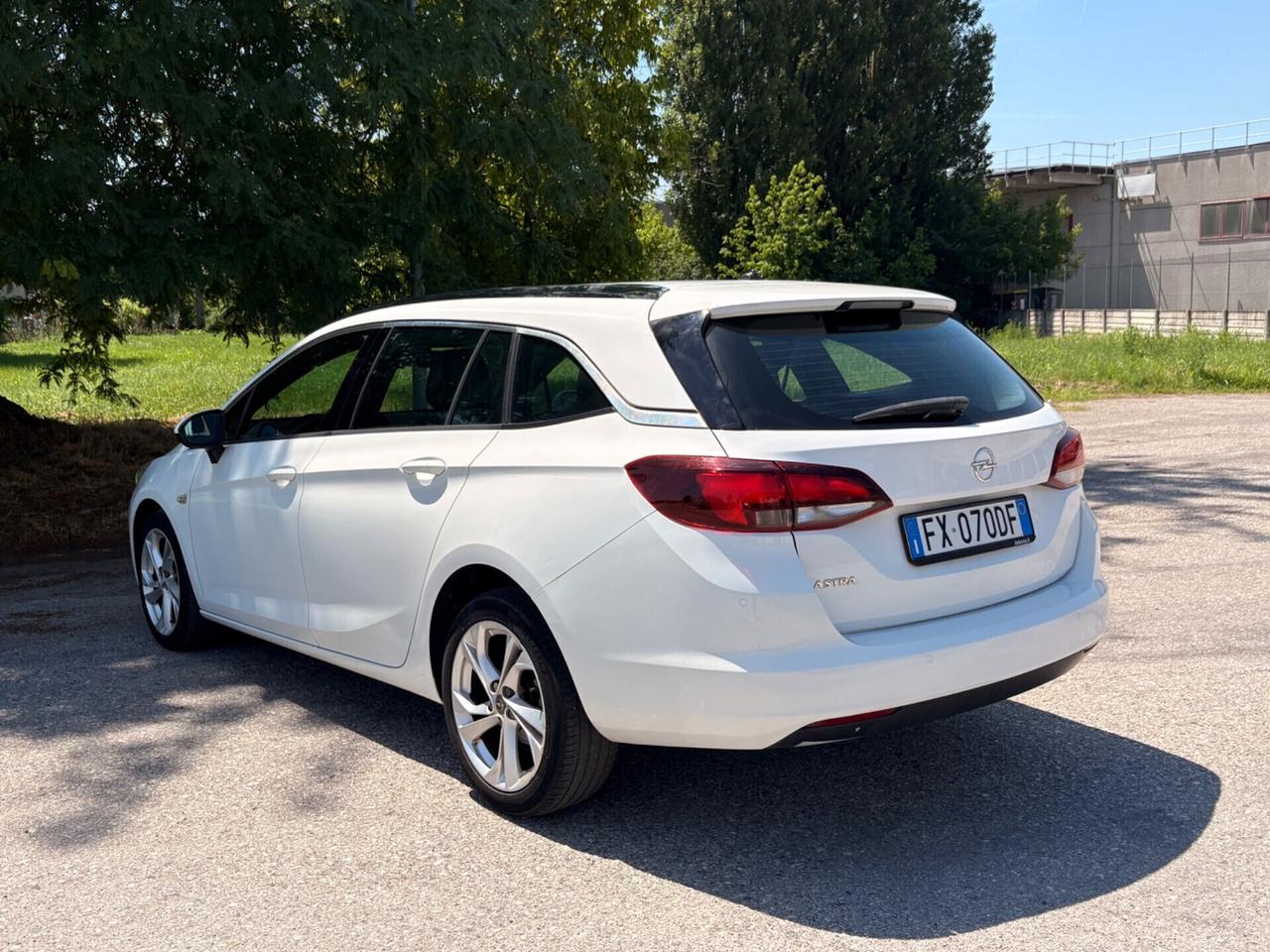 Opel Astra 1.6 CDTi 110CV Start&Stop Sports Tourer Business
