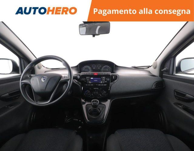 LANCIA Ypsilon 1.0 FireFly 5 porte S&S Hybrid Ecochic Silver