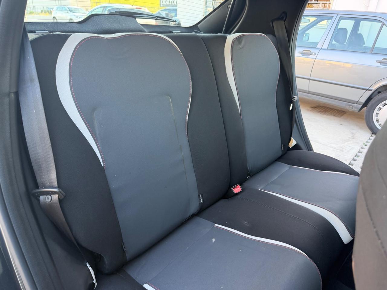 Lancia Ypsilon 0.9 TwinAir 85 CV 5 porte Metano Ecochic Gold