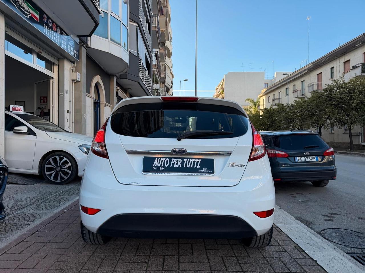 Ford Fiesta 1.5 TDCi 75CV 5p Titanium NAVI/LED