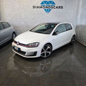 Volkswagen Golf GTI 2.0 TFSI