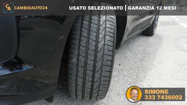 PORSCHE Macan 2.0 PDK + CERCHIO DA 20°