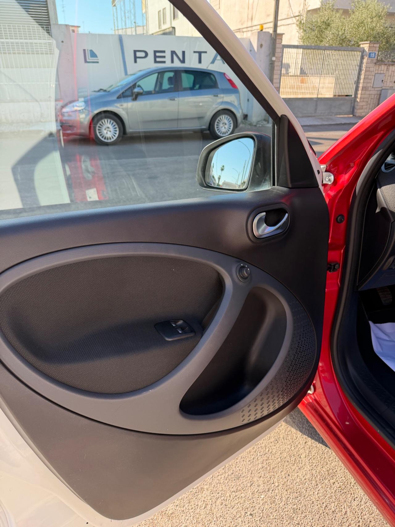 Smart ForFour 70 1.0 Passion-2016/NAVI/SENSORI