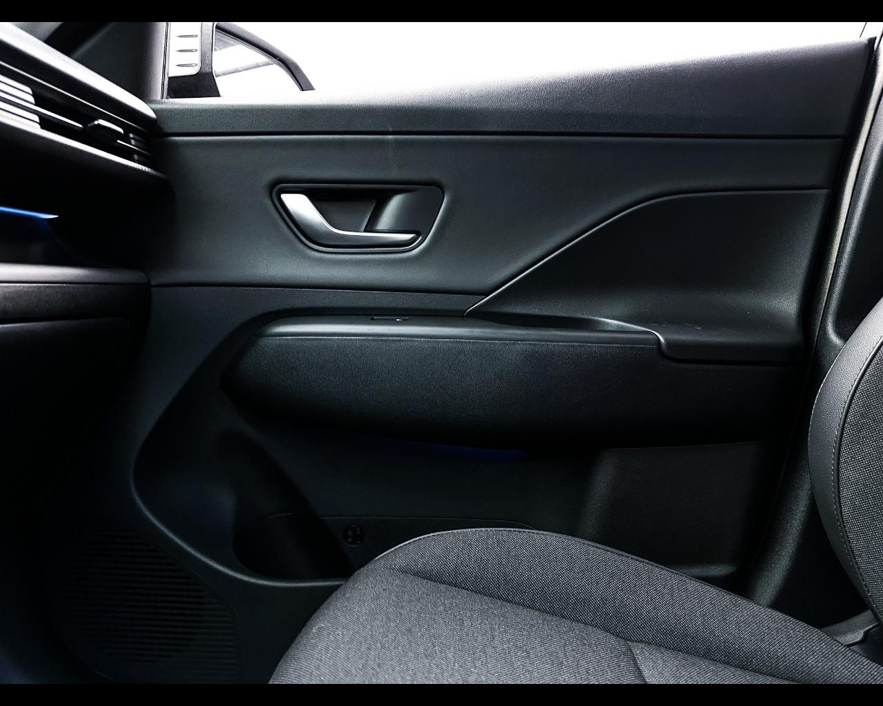 HYUNDAI KONA EV MY25 EXCLUSIVE 64,8 KWH+HP