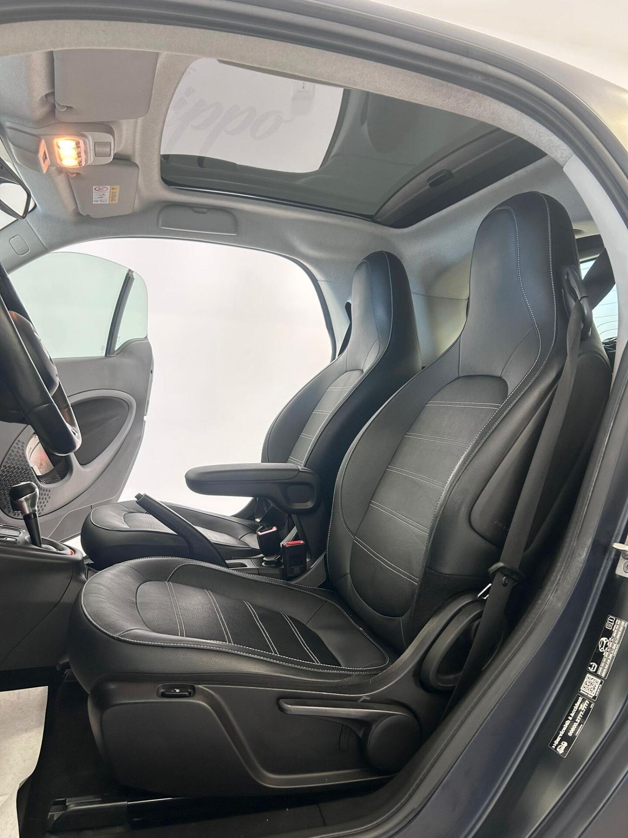 Smart ForTwo EQ Coupe Brabus TETTO 2021