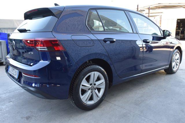 VOLKSWAGEN Golf 1.0 eTSI EVO DSG Life *Luci ambiente*