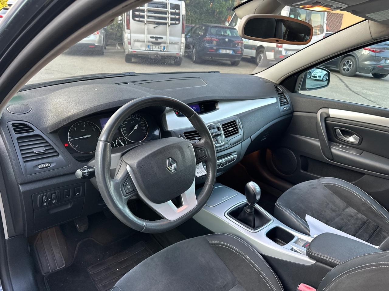 Renault Laguna 2.0 dCi SporTour soli 130mila km