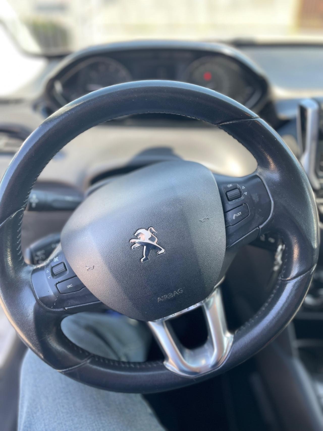 Peugeot 208 PureTech 82 5 porte Access