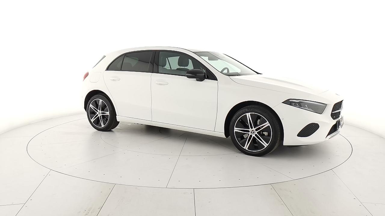 Mercedes-Benz Classe A - W177 2023 - A 250 e phev Progressive Advanced auto