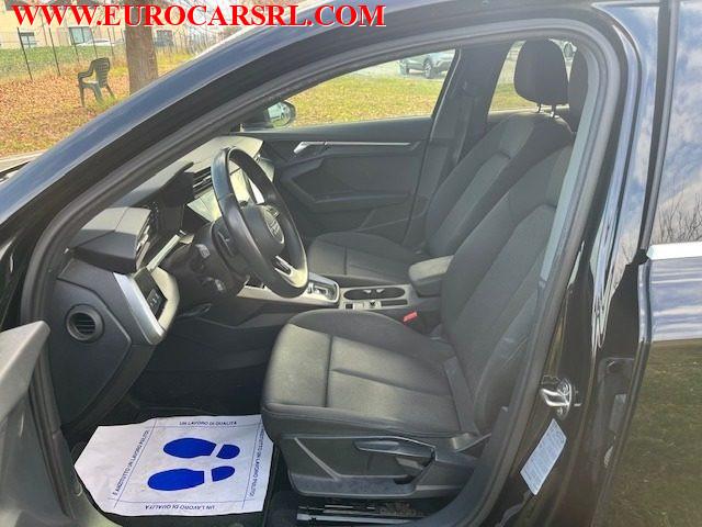 AUDI A3 Sedan 35 TDI S tronic Business Advanced