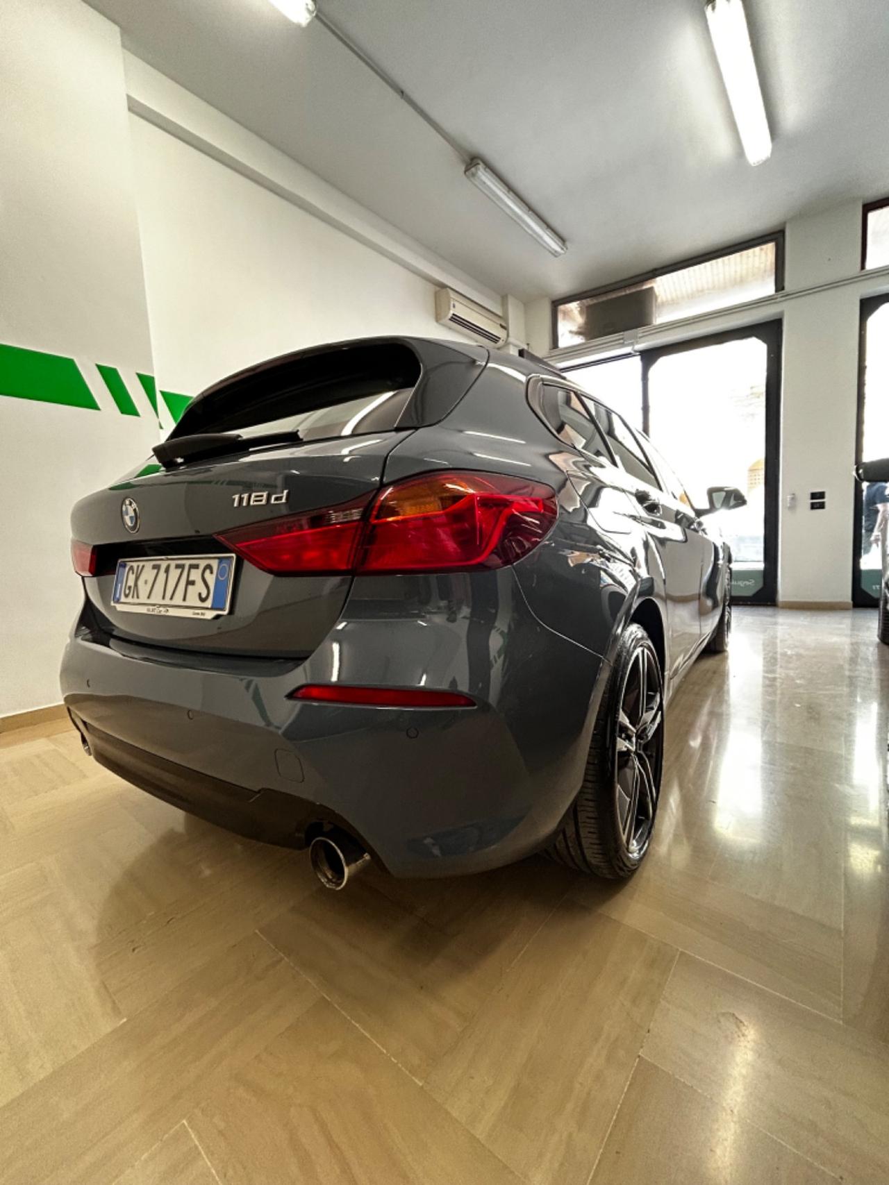 Bmw 116 116d 5p. Business Advantage