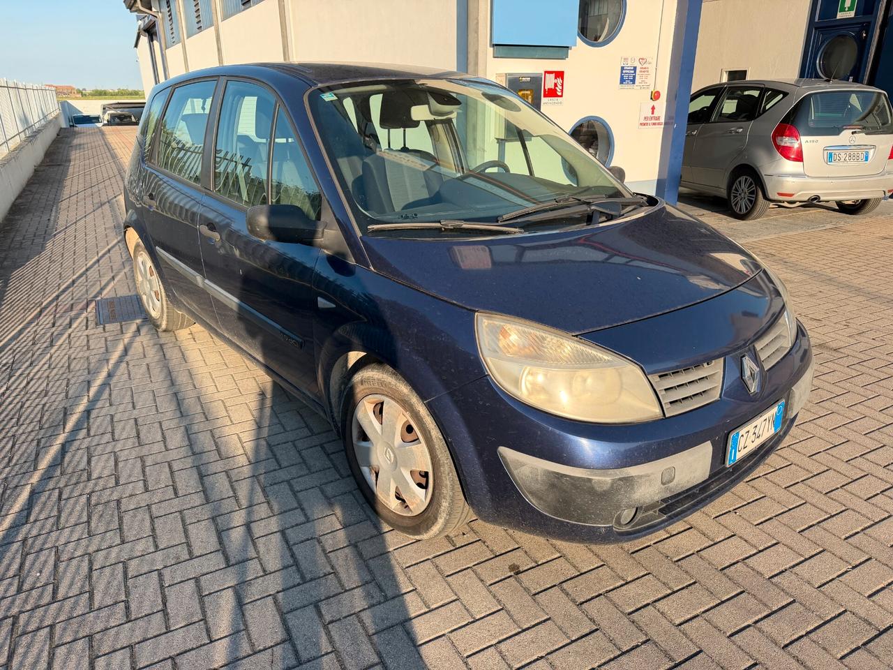 Renault Scenic Scénic 1.9 dCi Confort Dynamique