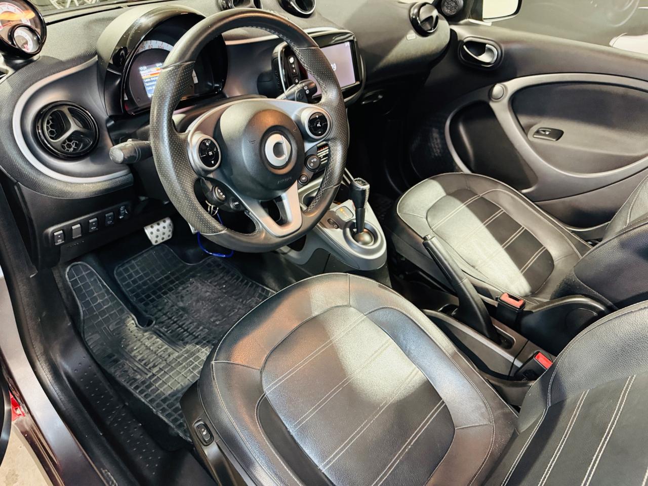 Smart FOURFOUR ALL.BRABUS*CABRIO*NEOPATENTATI*FULL*