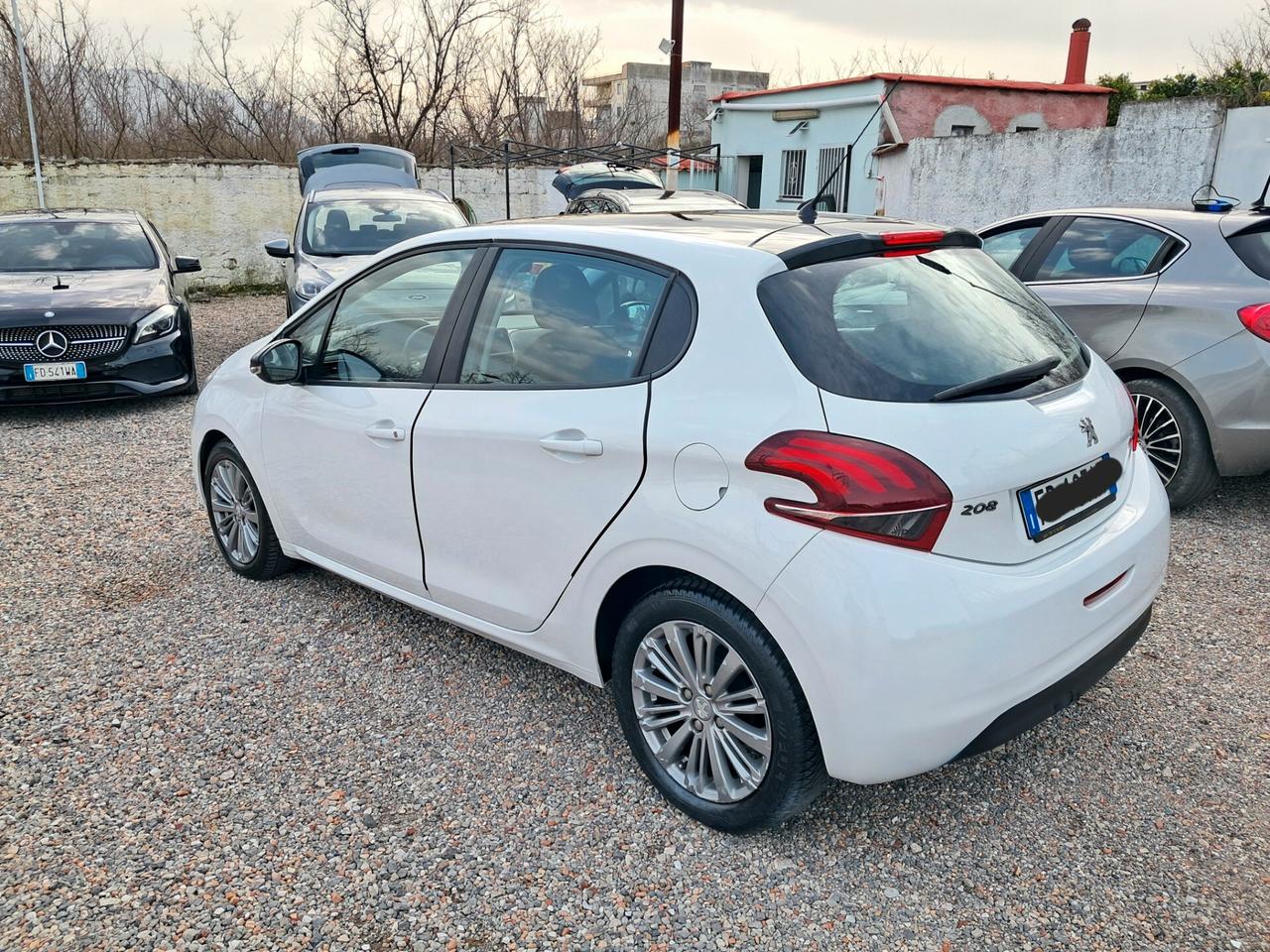 Peugeot 208 1.6hdi 75cv