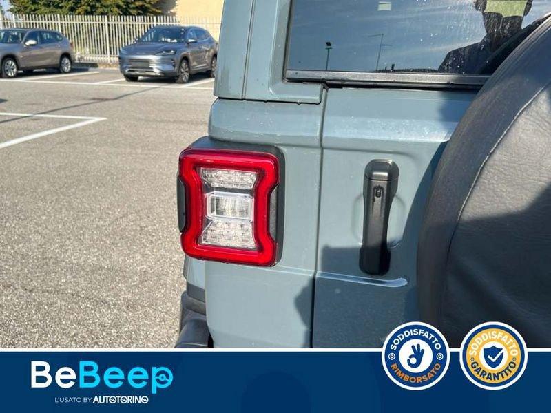 Jeep Wrangler UNLIMITED 2.0 TURBO SAHARA AUTO