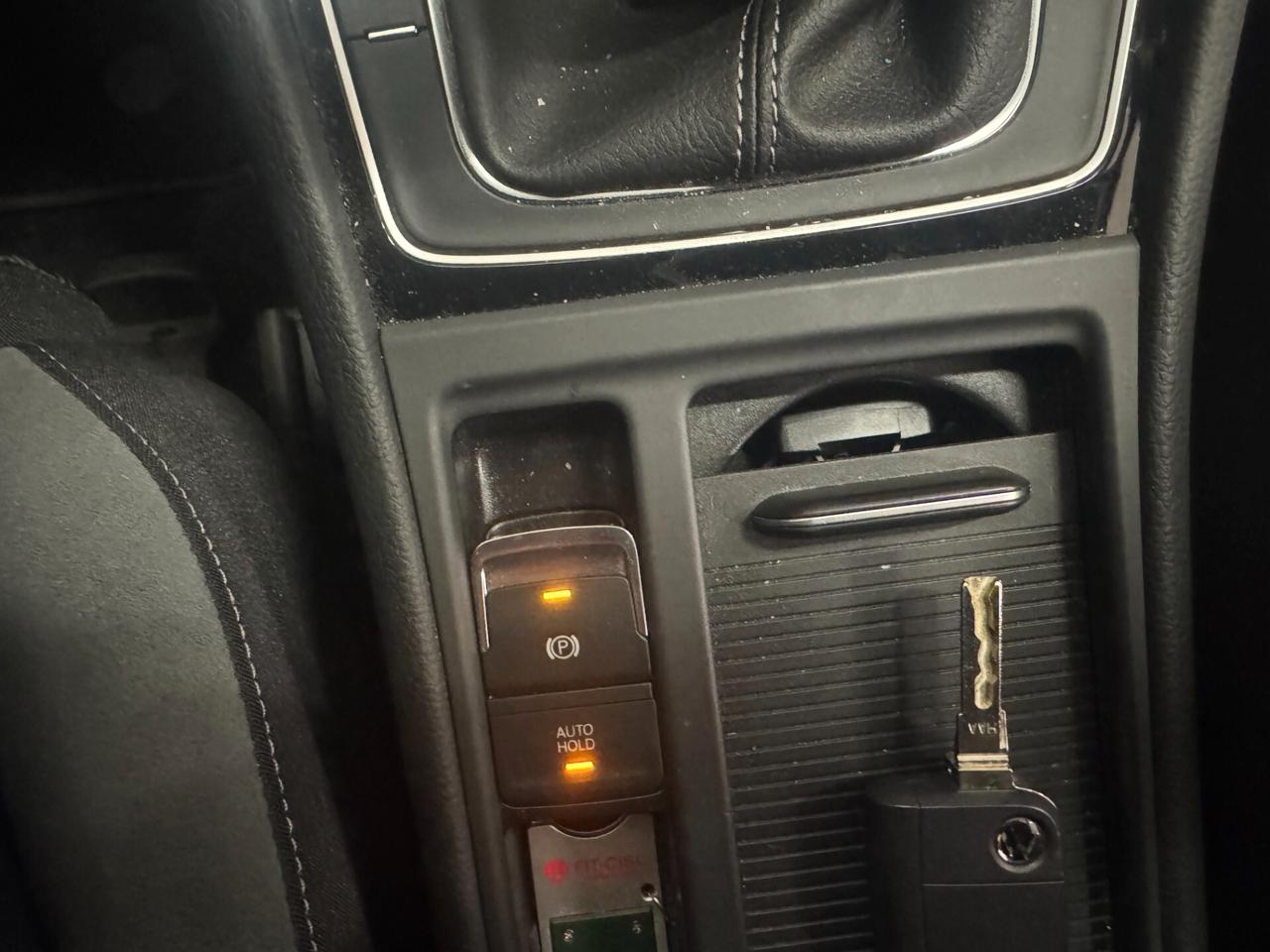 VOLKSWAGEN Golf 1.0 115 CV 5p. R-LINE **UNICO PROPRIETARIO**