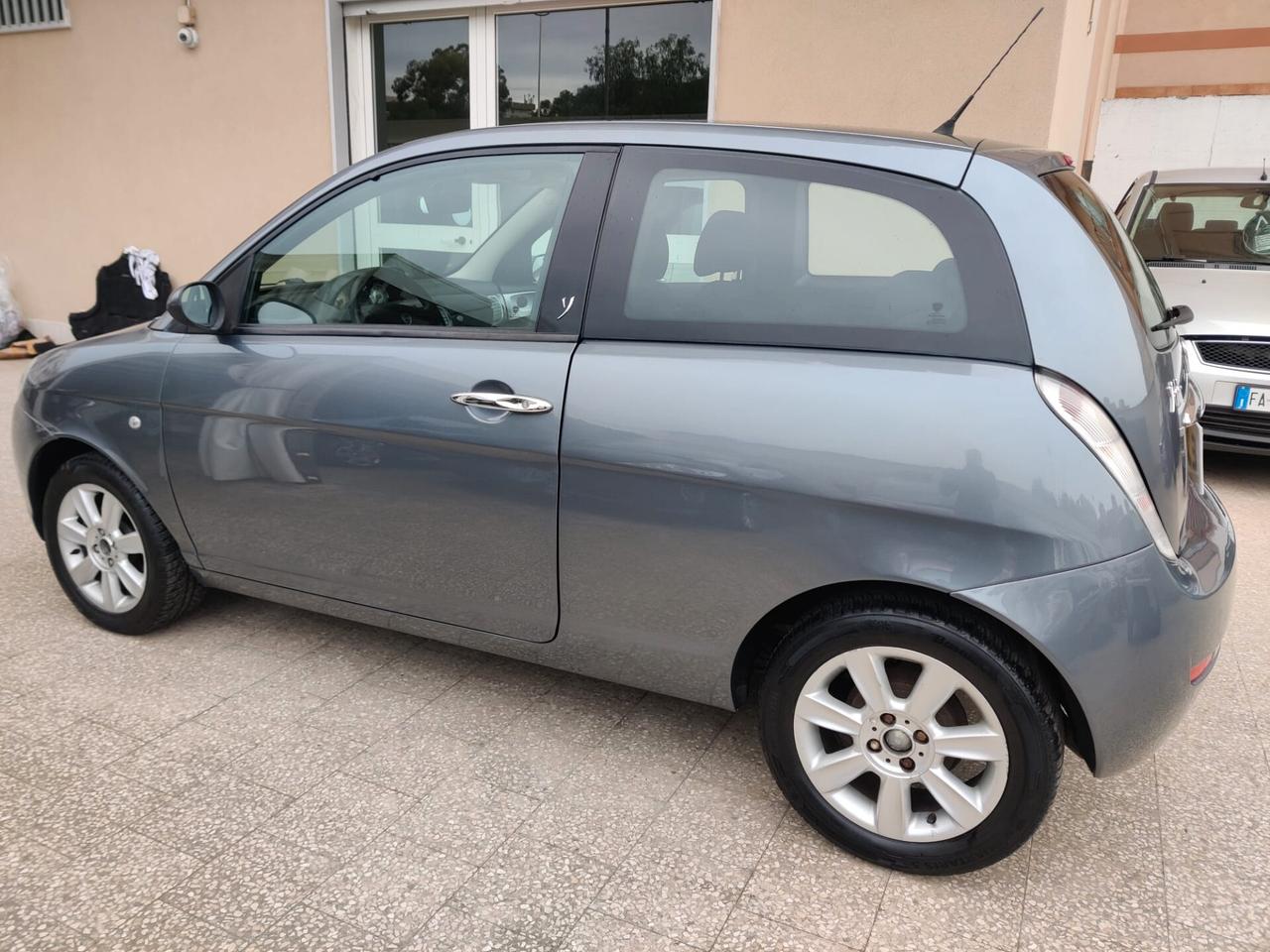 Lancia Ypsilon 1.3 MJT