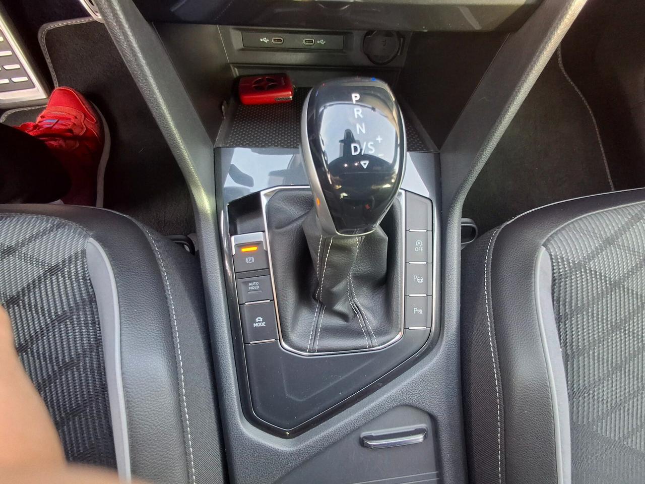 Volkswagen Tiguan 2.0 TDI 150 CV DSG R-Line -unico proprietario