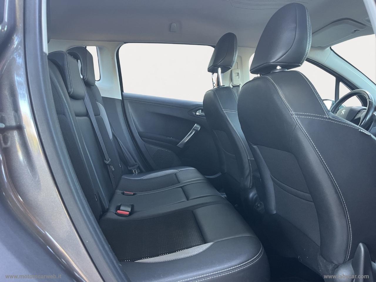 PEUGEOT 2008 BlueHDi 120 S&S Allure