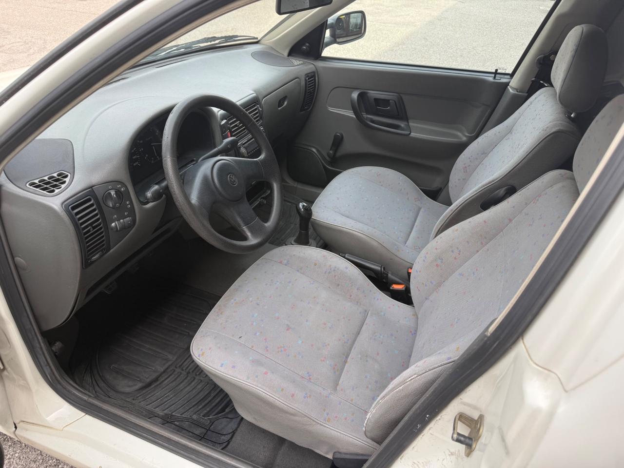 Volkswagen Caddy 1.9 diesel Van Vetrato