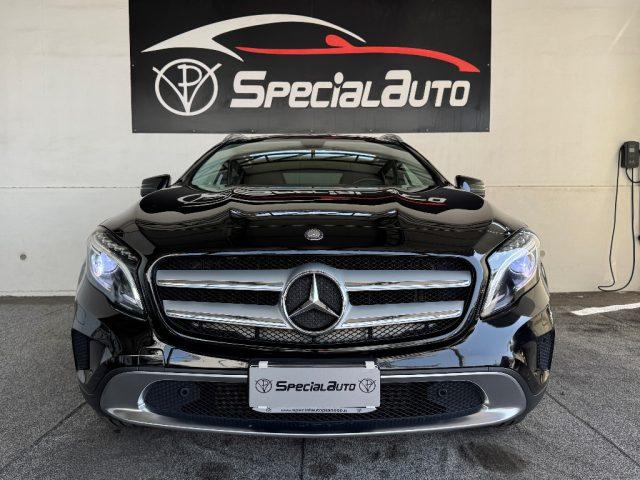MERCEDES-BENZ GLA 200 CDI Automatic Premium