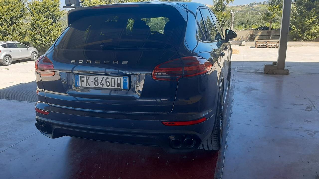 Porsche Cayenne 3.0 Diesel Platinum Edition