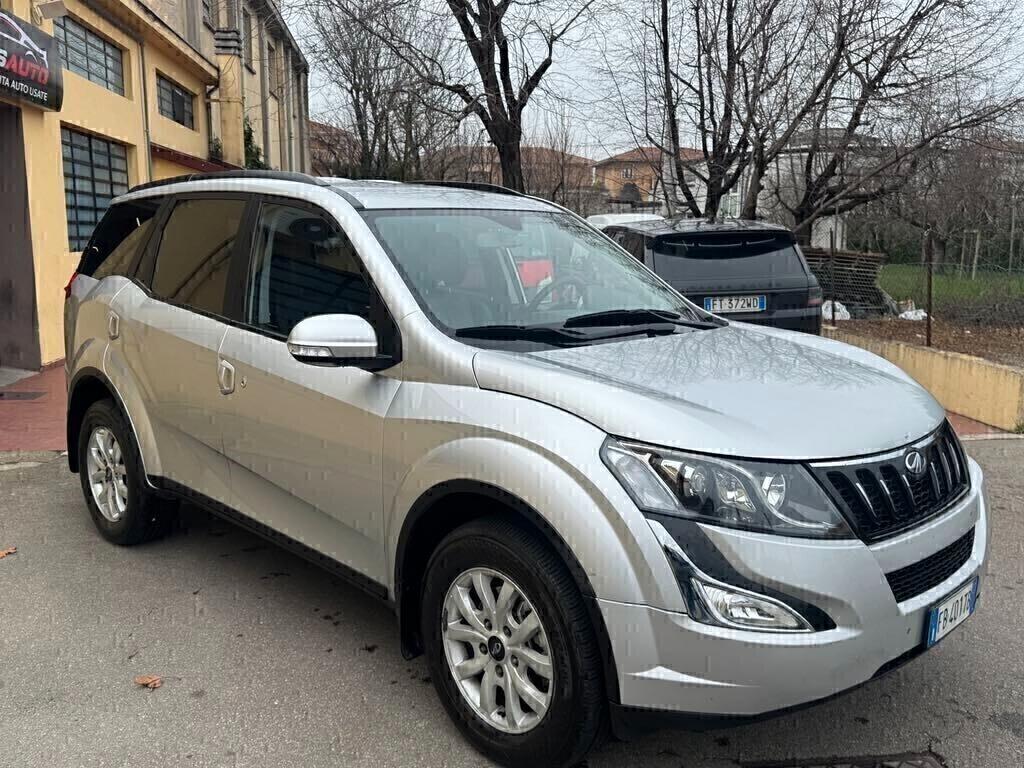 Mahindra XUV500 2.2 16V AWD W8 7 posti