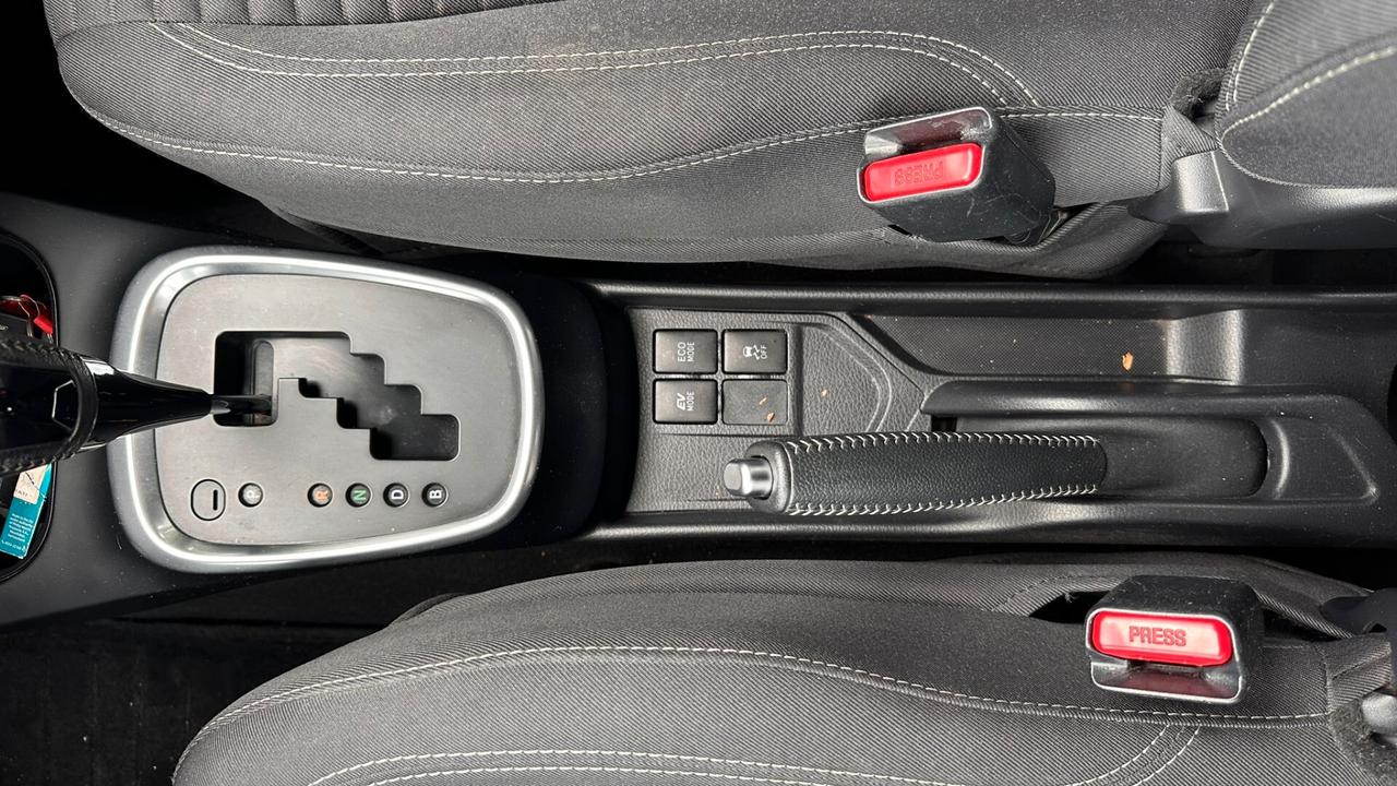 Toyota Yaris 1.5 Hybrid 5 porte Active 2018 neop PERFETTA leggi testo