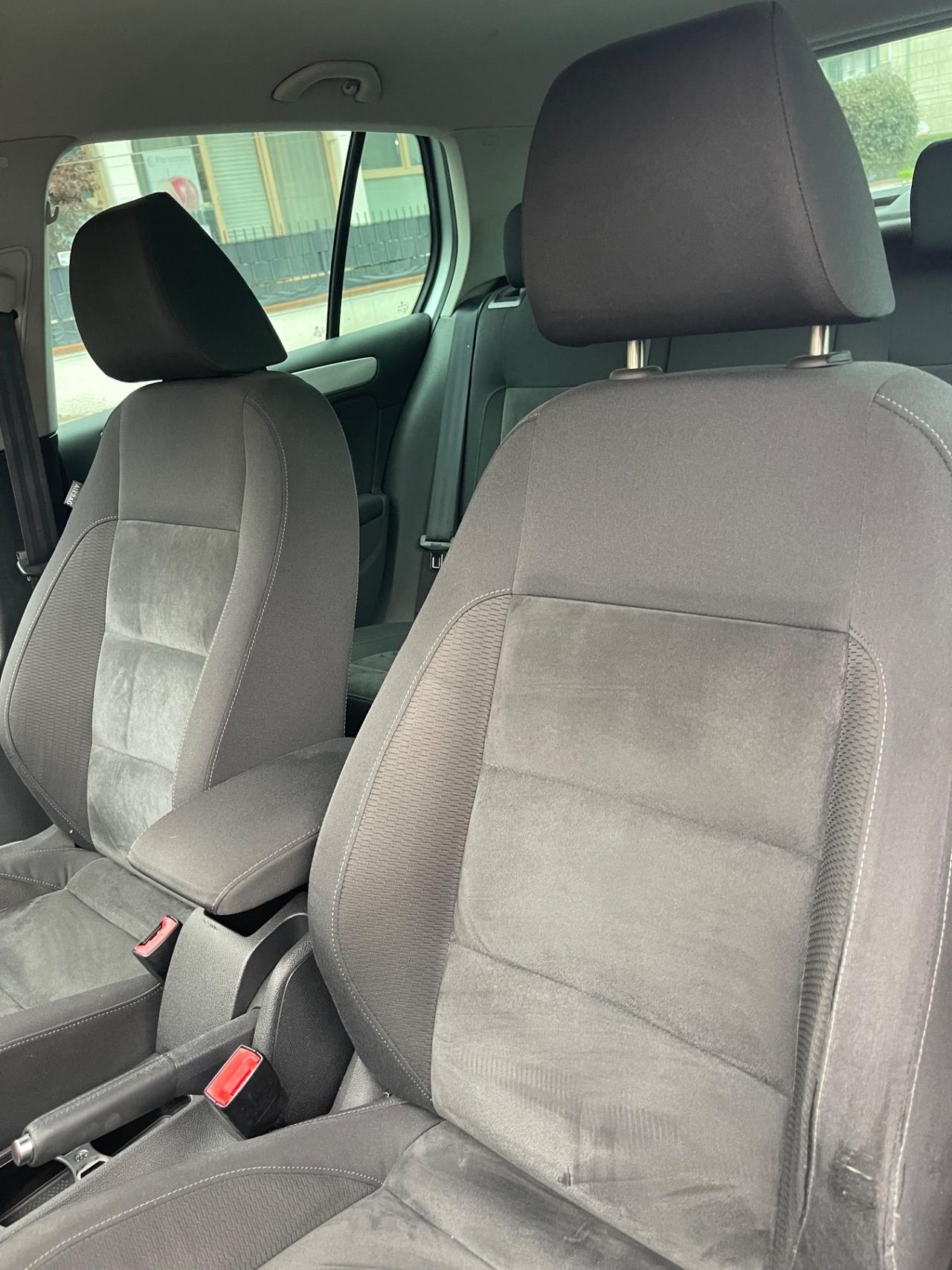 Volkswagen Golf 1.6 TDI DPF 5p. Highline