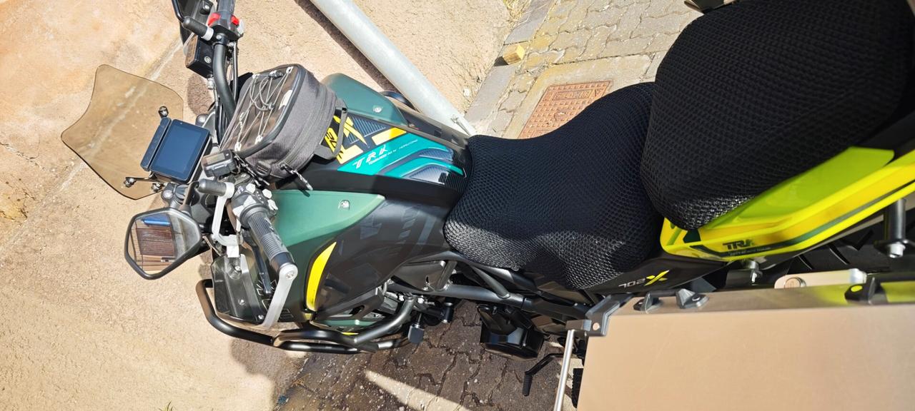 Benelli TRK 702 X