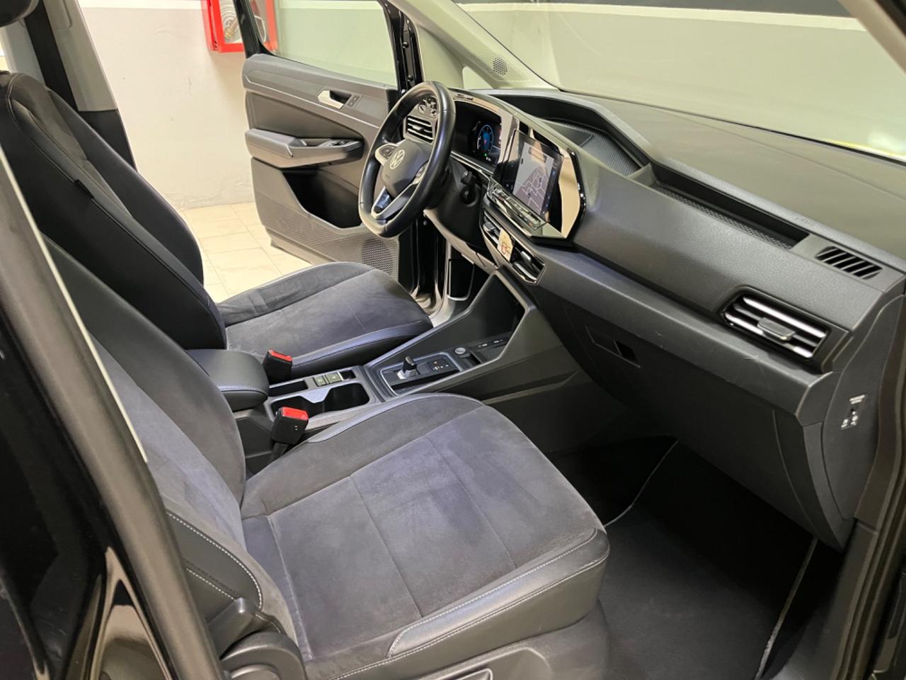 Volkswagen Caddy 2.0 TDI 122 CV DSG Style 7 posti