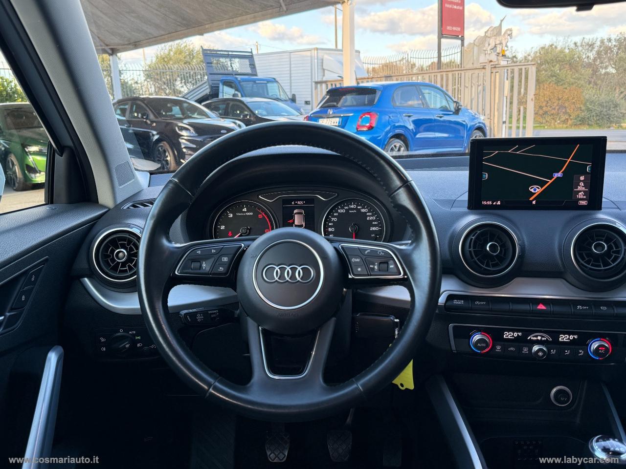 AUDI Q2 30 TDI Business Design
