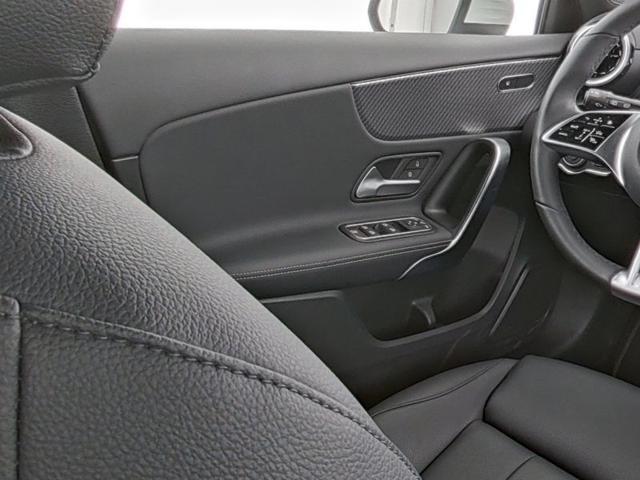 MERCEDES-BENZ A 180 Automatic Progressive Advanced