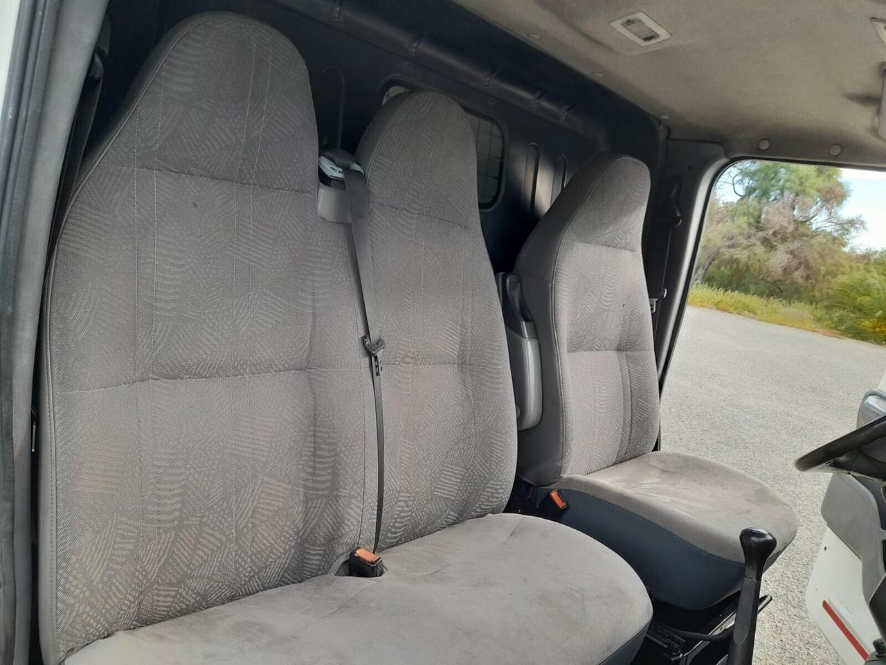 Ford Transit/Tourneo/Bus Transit 330 2.4 TD/125 cat PL-TM Furg.