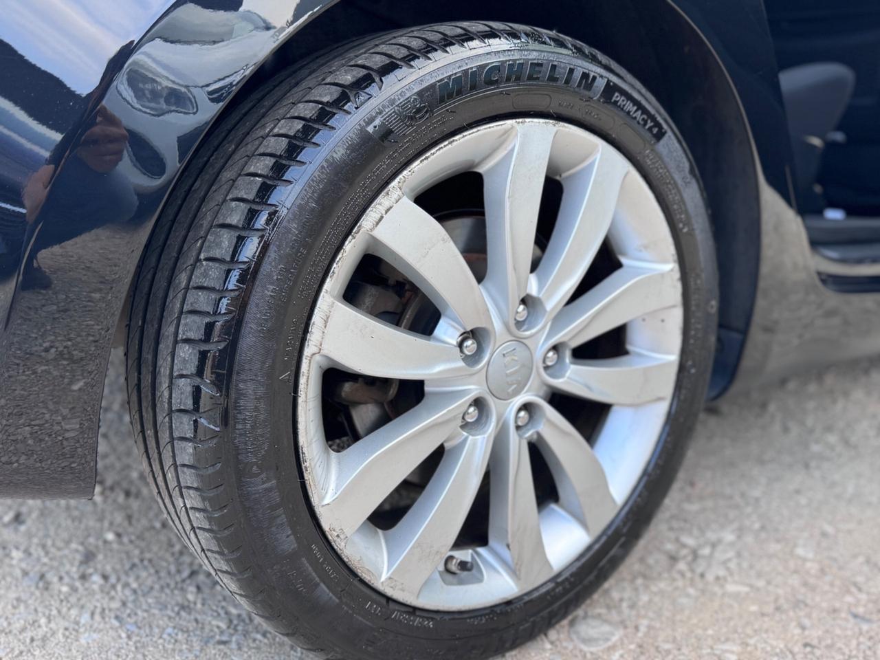 Kia Carens 1.7 Diesel 115cv 7 posti Neopatentati 2014
