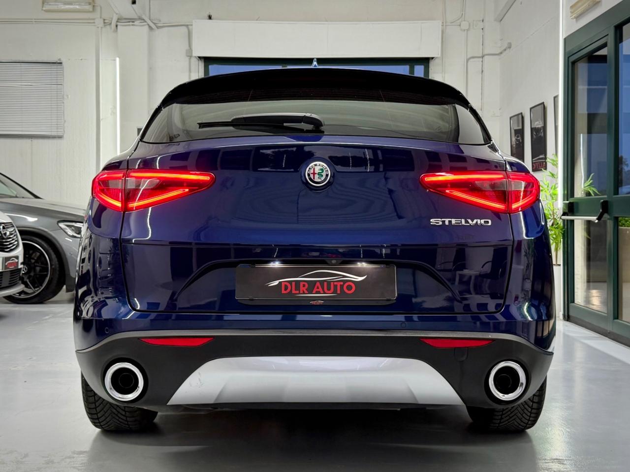 Alfa Romeo Stelvio 2.2 Turbodiesel 160 CV AT8 RWD Executive