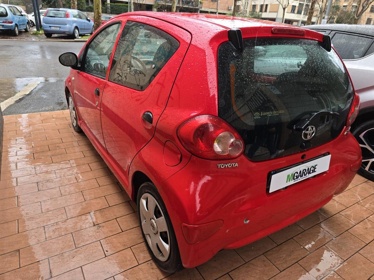 Toyota Aygo 1.0 12V VVT-i 5 porte Sol