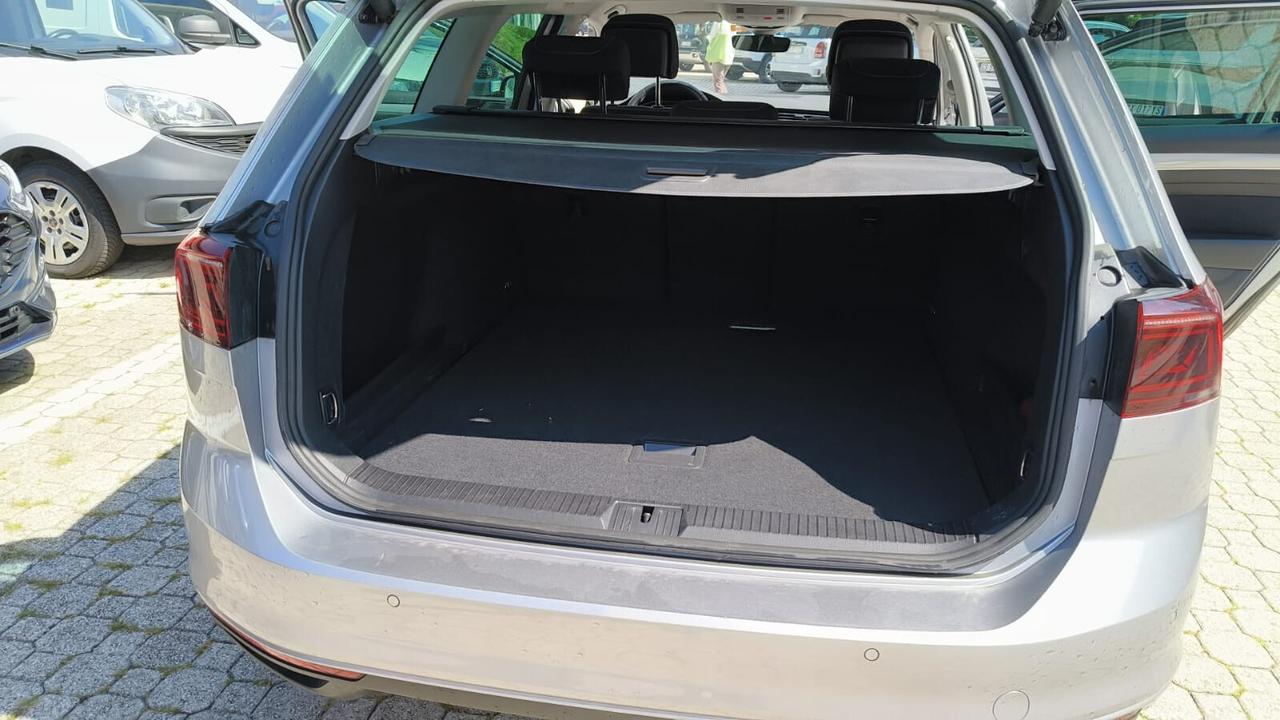 VOLKSWAGEN PASSAT 2.0 TDI 200CV 4MOTION 4X4 4WD AUTOMATICA